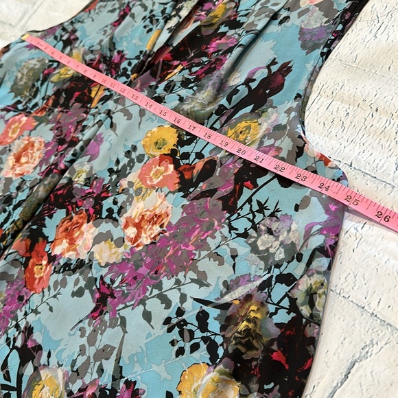 Beautiful sheer Spense floral blouse - Picture 5 of 9